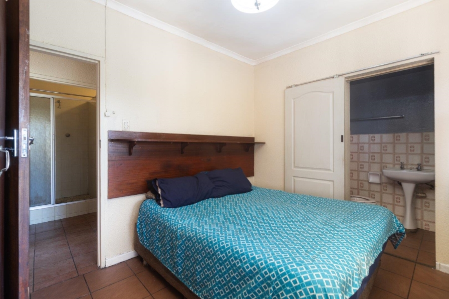 3 Bedroom Property for Sale in Peerless Park East Western Cape